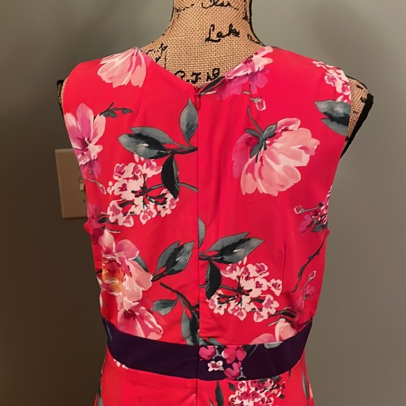 Chris Mclaughlin dress size 16. - Picture 9 of 15